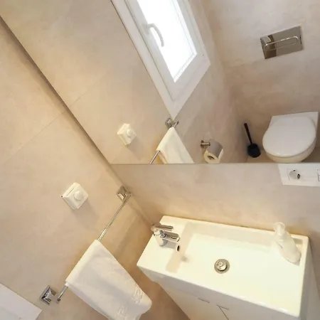 Paradise - Topaz Vila