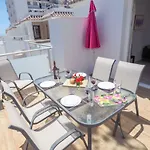 Villa Paradise - Topaz